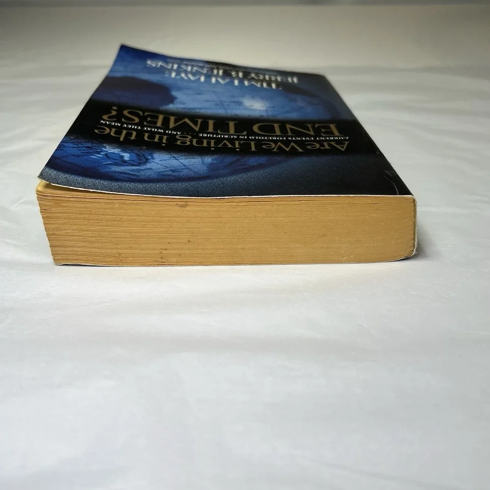 Are We Living in the End‎ Times? - Paperback By LaHaye, Tim - GOOD